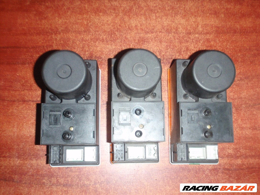 Audi központizár kompresszorok 8d0862257c,8d0862257,8l0862257g 2. kép