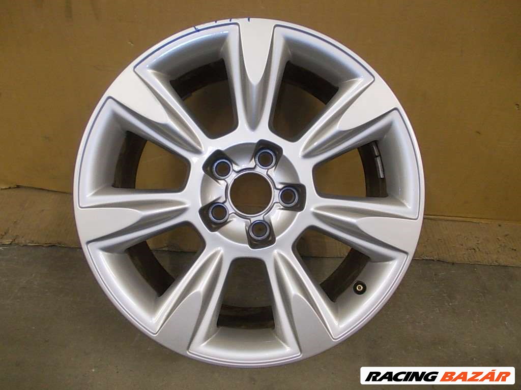 AUDI A4 - Gyári alufelni 17x8ET26 1. kép