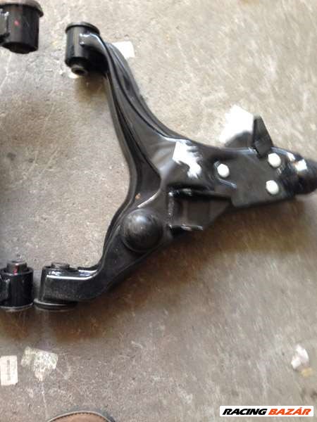 MITSUBISHI PAJERO 2,5 TD, 2,8 TD, 3.0, 3.5 V6  LENGŐKAROK 5. kép