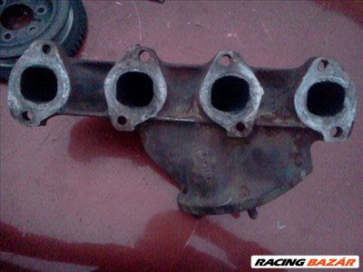 bmw E36 , 1.8 kipufogó öntvény  