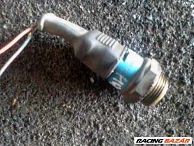audi b3  1.8  benzin kék hőgomba 