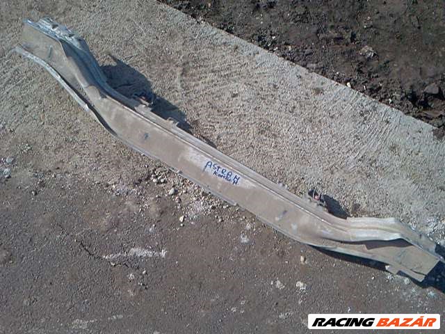 opel astra H kombi hátsó lökhárító belső merevítő  2. kép