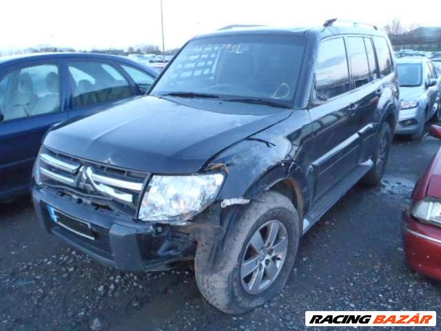 Mitsubishi Pajero 3.2 DID 2000-1014 ig,bontásból,kevés kilométeres motorok eladók 1. kép