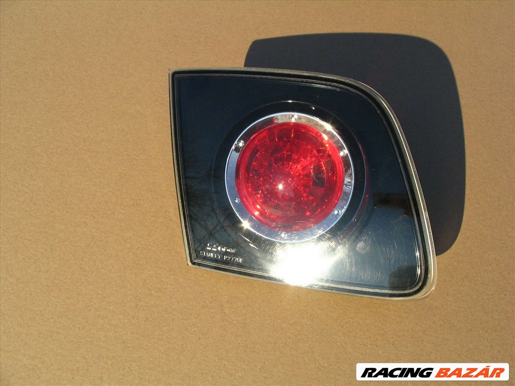 Mazda 3 bal-Jobb hátsó lámpa 4 ajtós. 1. kép