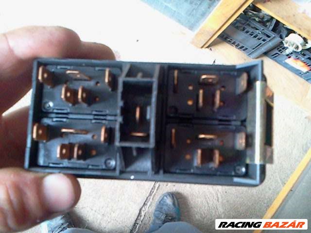 audi 100 / a6   BAL ELSŐ  ablakemelő kapcsoló 3. kép