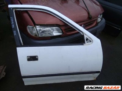 suzuki swift 1996 jobb első fehér ajtó