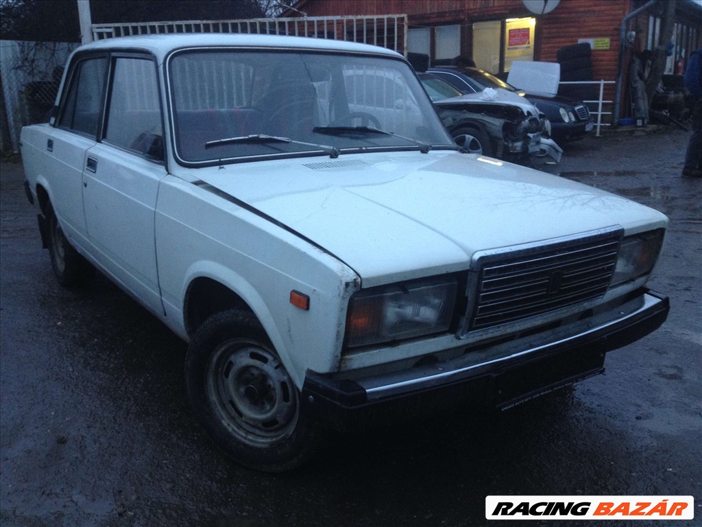 LADA 2017 (1987)  1. kép