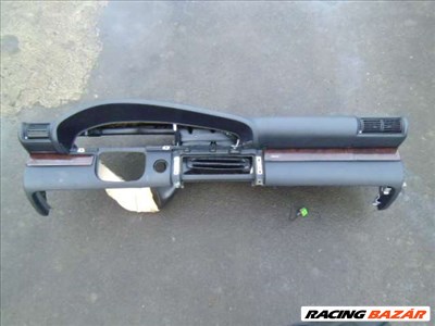 audi a6    C4    1997 fabetétes műszerfal párna