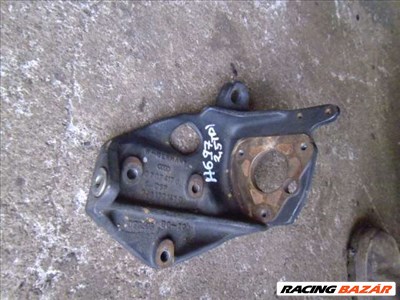 audi a6  C4  1997  2,5 tdi adagoló tartó öntvény. adagoló tartóbak 