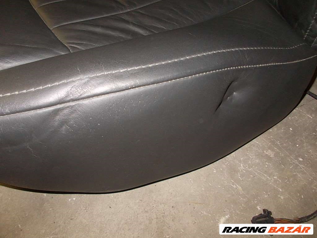 AUDI A8 hátsó bőrülés 2003-2010 4. kép