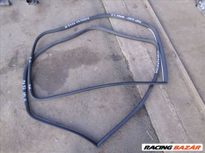 audi a6   C4   1997 sedan hátsó oldalsó ajtó  gumikéder