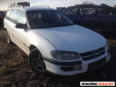 OPEL OMEGA B CARAVAN (1996) 2.0i 8V