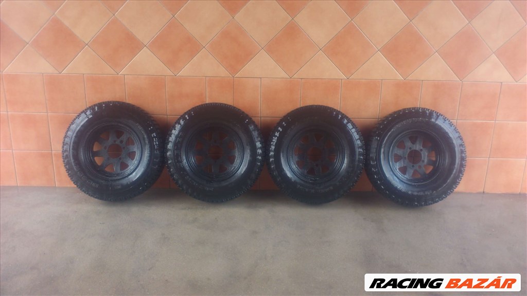 SUZUKI 15" LEMEZFELNI 5x139,7 M+S 215/80R15 GUMIKKAL!!!!!! 1. kép