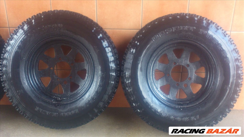 SUZUKI 15" LEMEZFELNI 5x139,7 M+S 215/80R15 GUMIKKAL!!!!!! 3. kép