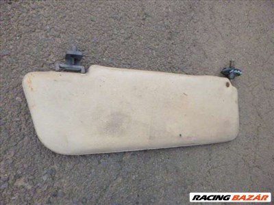 LADA 2105  napellenző tartófül   1 DB