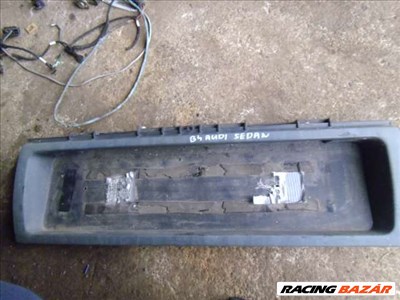 audi 80 b4 sedan  rendszámtábla megvilágító keret 