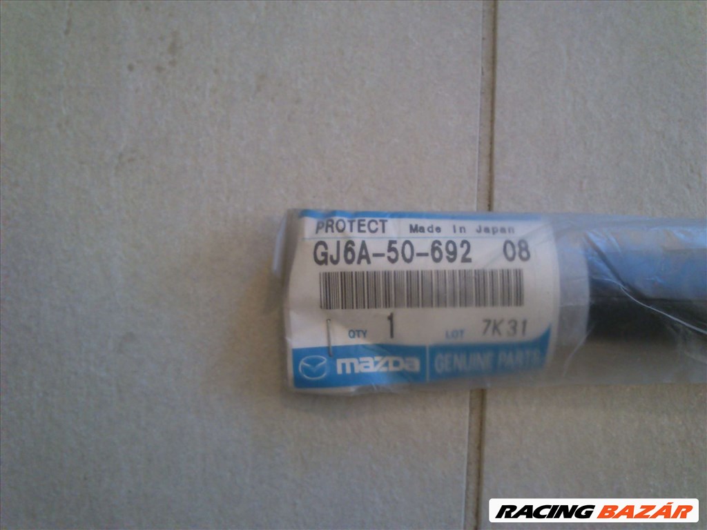 Mazda 6 Hátsó ajtó díszcsík 2002- Fekete metál GJ6A50692 2. kép