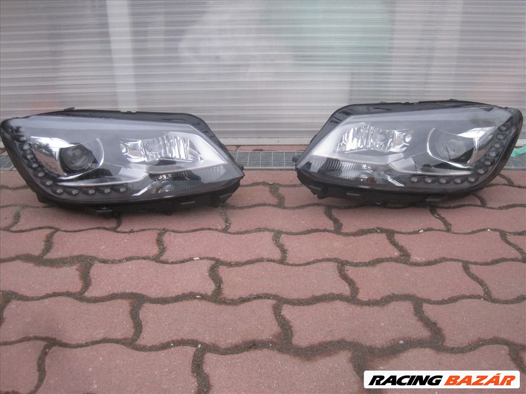 VW Touran 2010-től Xenon fényszórók eladó! 1. kép