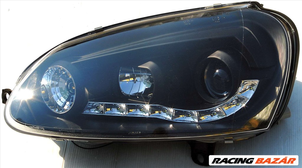 fényszóró nappali menetfény kivitelben- Volkswagen Golf V 03- fekete 1. kép