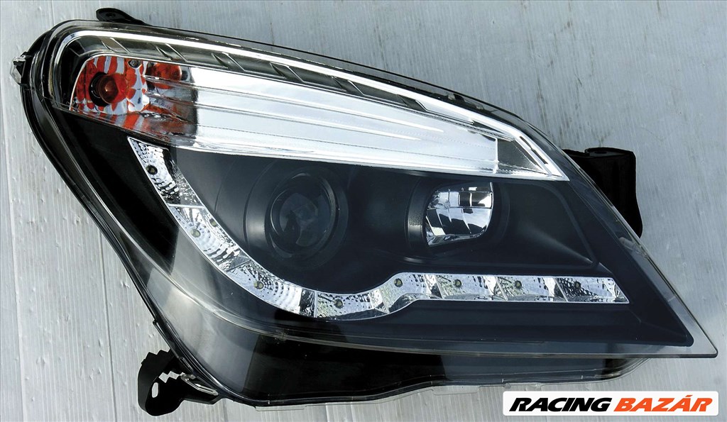 fényszóró nappali menetfény kivitelben- Opel Astra H 10/03- fekete 1. kép