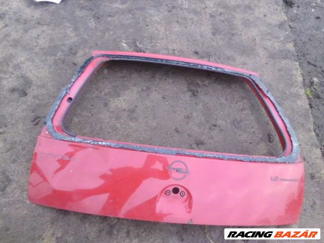 opel corsa C csomagtérajtó sérült 7. kép