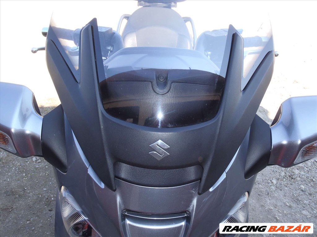 SUZUKI BURGMAN 650-ES,2009-ESRŐL:MOTOROS FEJIDOMPLEXI TAPOLCÁN 2. kép