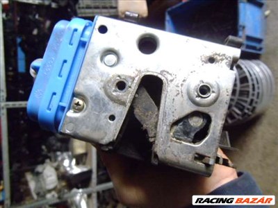 audi a6 c4   1997  ajtózár szerkezet 