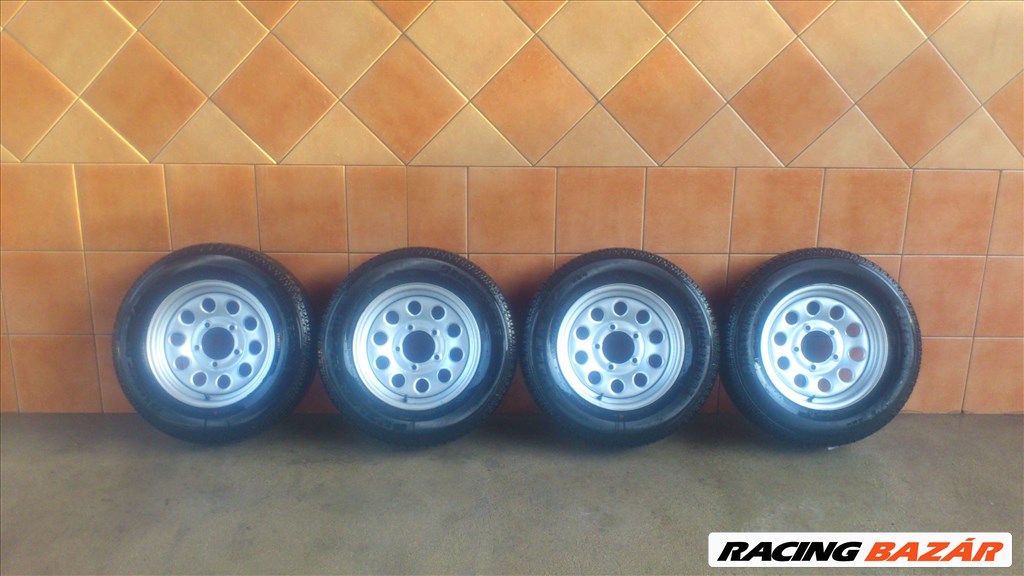 SUZUKI JIMNY 15" LEMEZFELNI 5X139,7 NYÁRI 205/70R15 GUMIVAL OLCSÓN!!! 1. kép