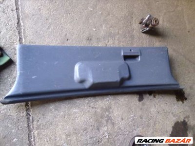 fiat punto 1    1996 csomagtérajtó kárpit , csomagtérajtó  burkolat 