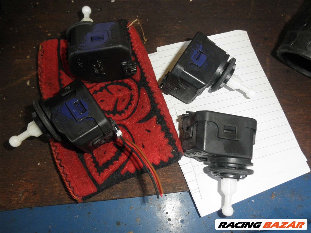 Fényszóró állító motorok Volkswagen Passat B6 2001-2005IG 1. kép