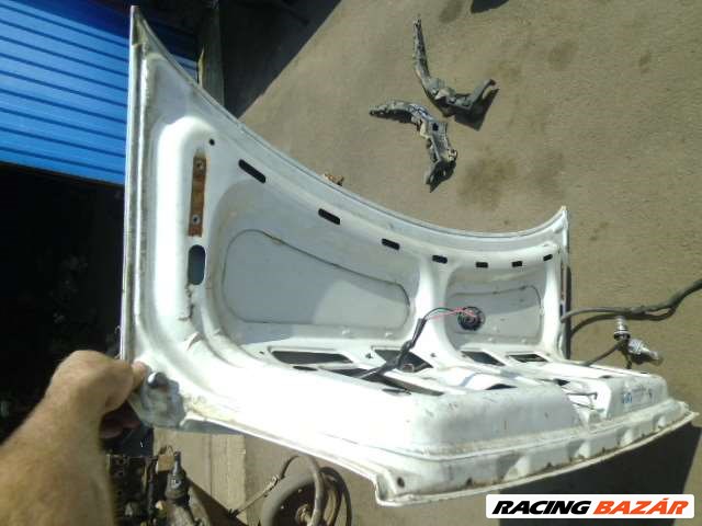 suzuki swift sedan 1997 fehér csomagtérajtó   ( SZÍNKÓD NINCS ) 2. kép