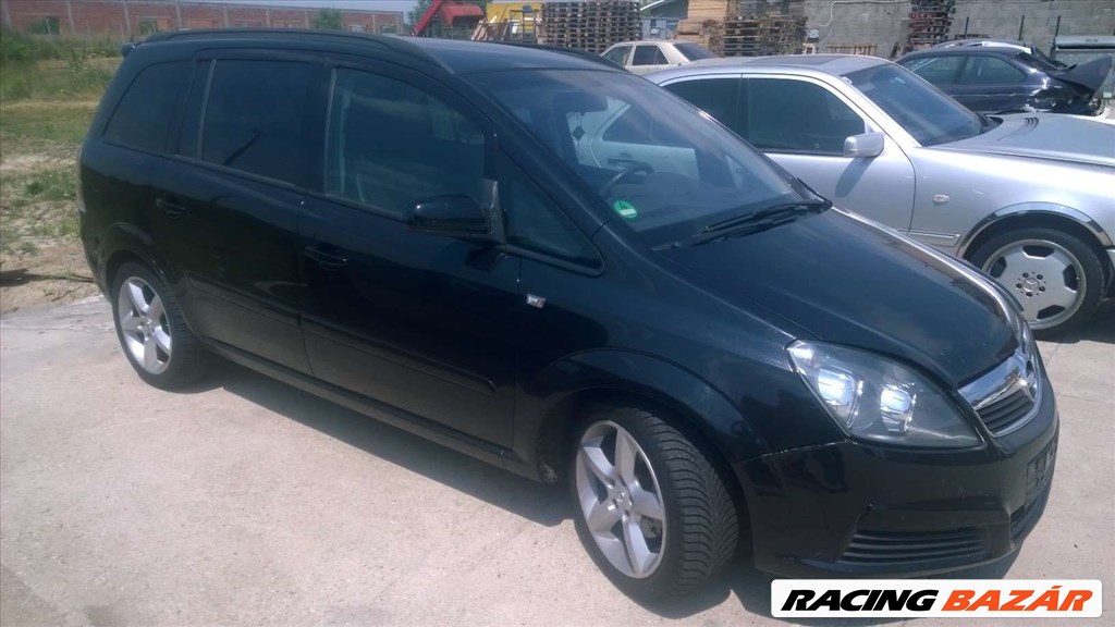 Opel zafira B z16xep fekete bontás 2. kép