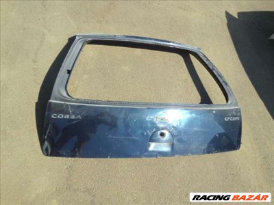 opel corsa C csomgtérajtó sérült