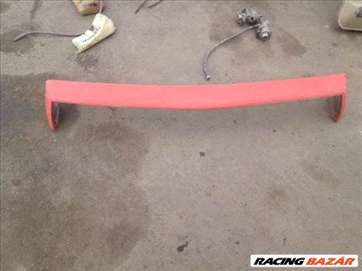 lada samara  2108   első műanyag lámpa felé (szemöldökléc)