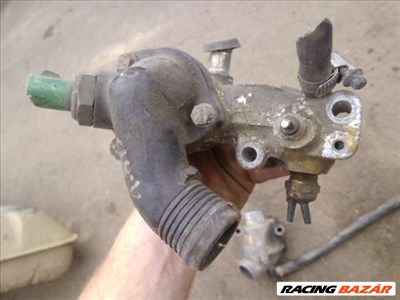 ford 1,8 diesel víz termosztátház