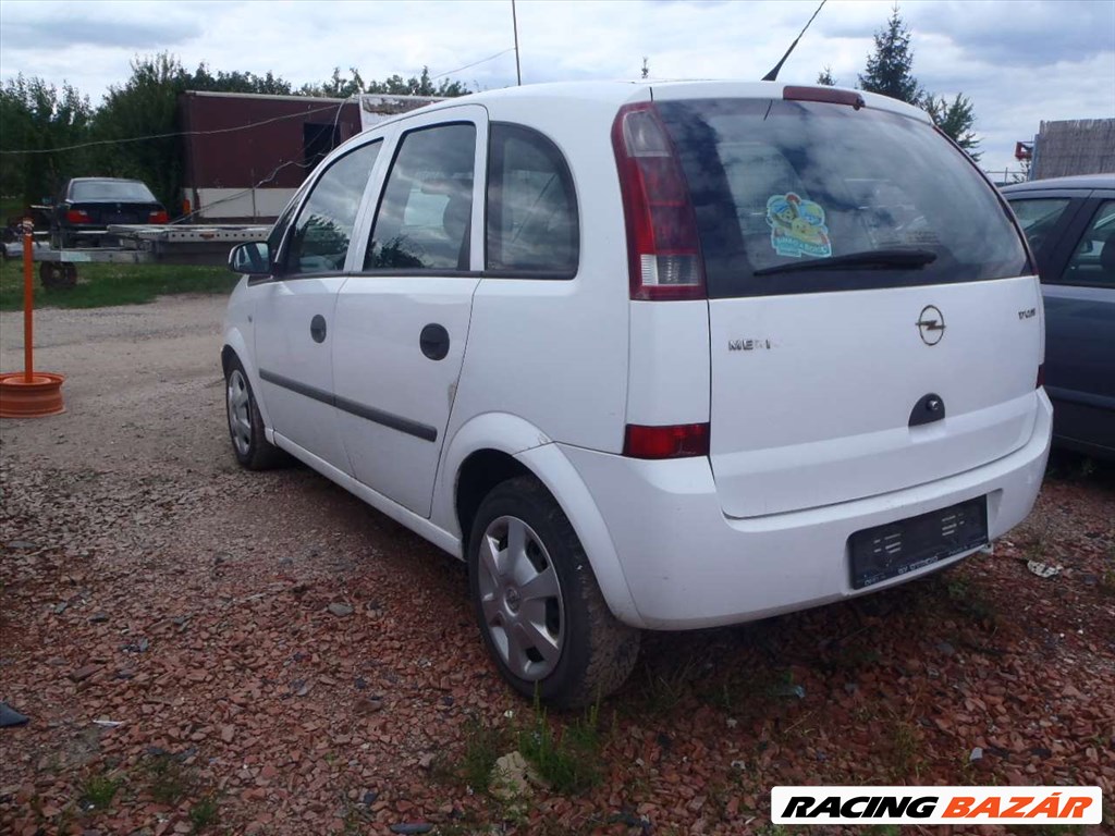 Opel Meriva 1.7 CDTI Z17DTH motorkódos bontása, motor,váltó,lökhárító,motorháztető,ajtó,ülés,légzsák 5. kép