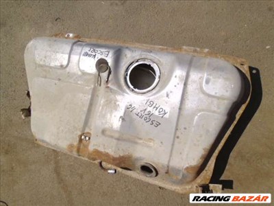 ford escort 1998 kombi 1,6 16v  üzemanyagtank 