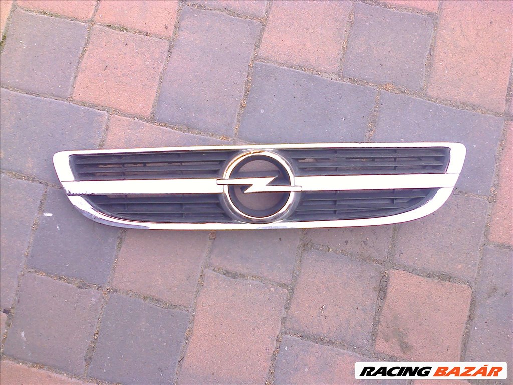 Opel zafira hűtörács 1. kép