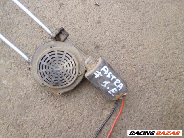  opel astra f jobb első ablakemelő elektromos utólag szerelt    5 ajtós 4. kép