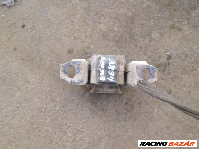 ford escort    1997        1,6 16v motor  váltó   tartó gumibak 3. kép