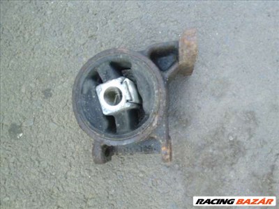 ford mondeo MK2   1997 motortartó bak