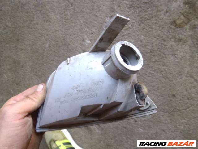 ford focus  MK1   hátsó lámpa lökháritóba 4. kép