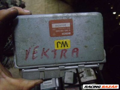 opel vectra   ,,A,,  abs vezérlő WJ   0 265 100 040  BOSCH  0265100040