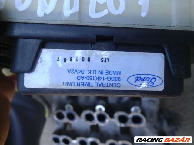 ford mondeo   MK1  1995  2,5 v6 benzines   relépanel 3. kép
