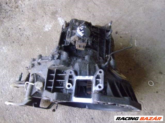 ford mondeo MK1  2.5 V6 BENZIN     kézi váltó  1995  4. kép