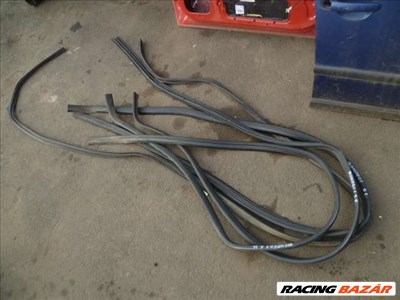 ford mondeo MK1 1996,  5 AJTÓS    ajtó gumikéderek