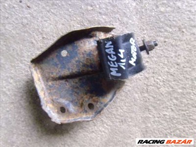 renault megane 1  1997    tartóbak