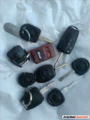 Slusszkulcs, távvezérlős gyújtás kulcs , immobiliser, transponder bicska kulcs 