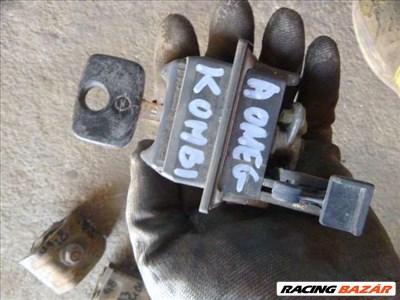 OPEL OMEGA ,,A,,, KOMBI csomagtér nyitógomb  KULCCSAL