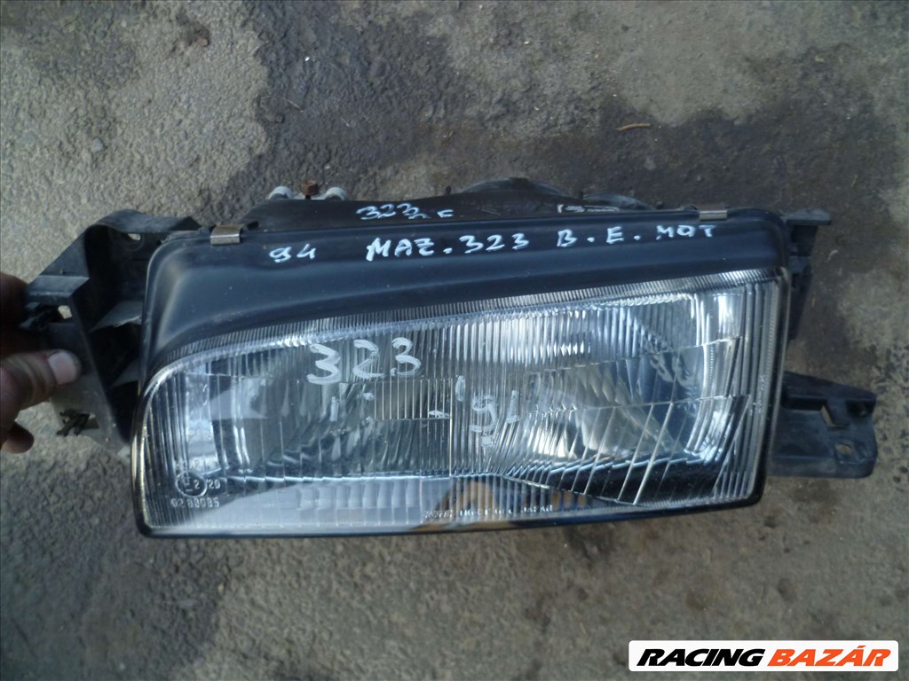 mazda 323 bal első motoros lámpa 1990-es évj 6. kép